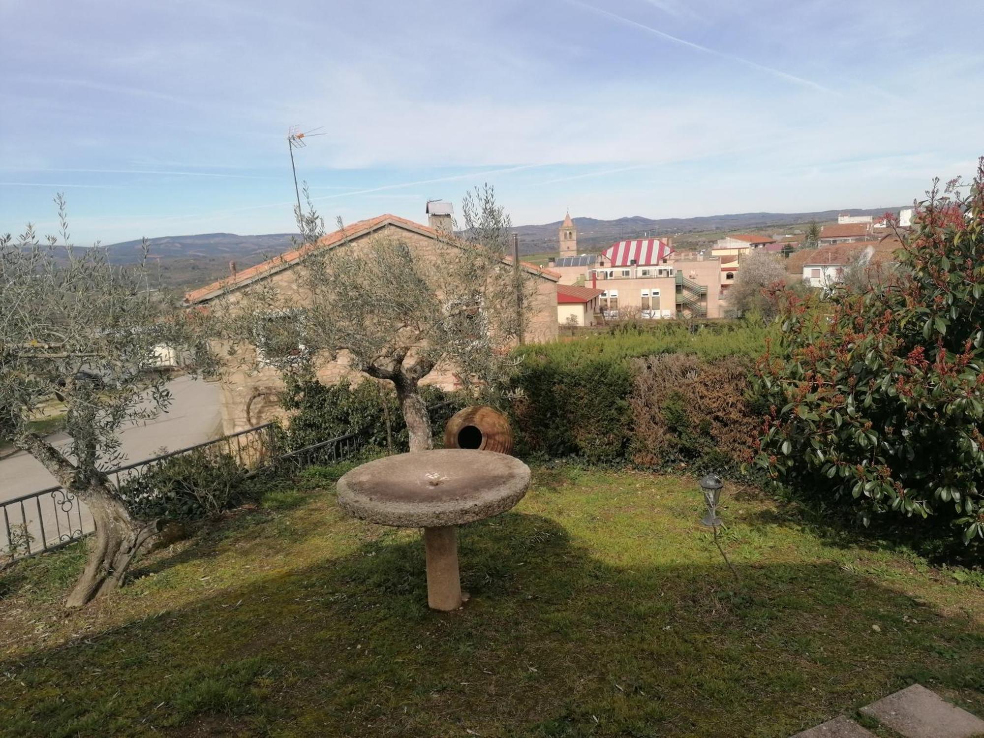 Miraduero Country house *